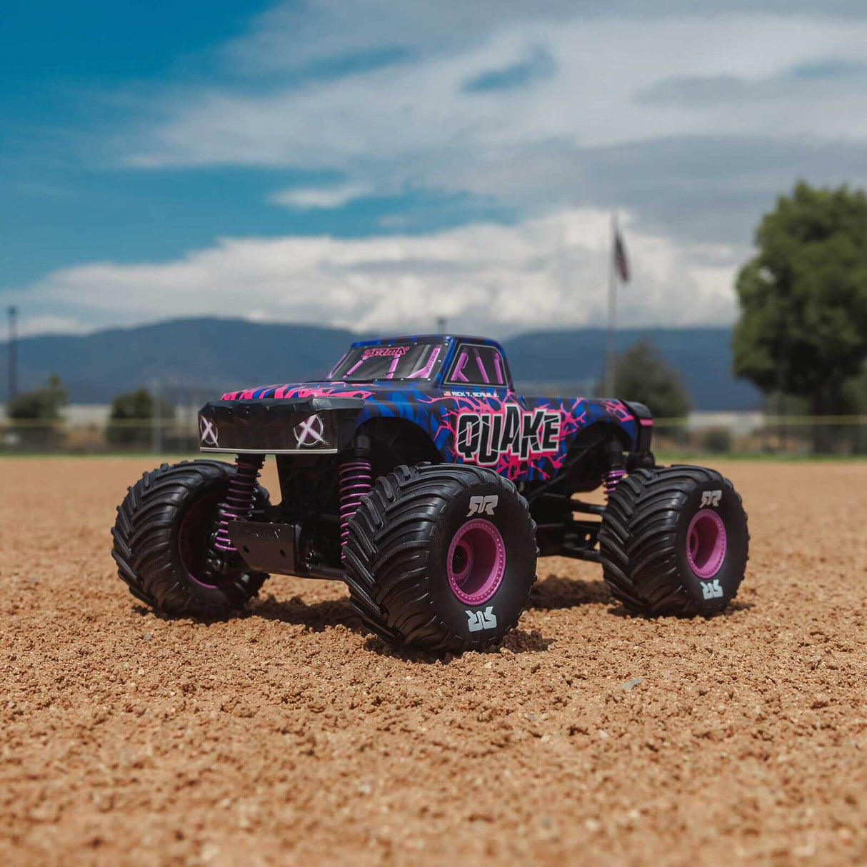 ARRMA 1/16 QUAKE GROM 4X4 RTR Brushed Monster Truck inkl. Akku & Ladegerät Lila