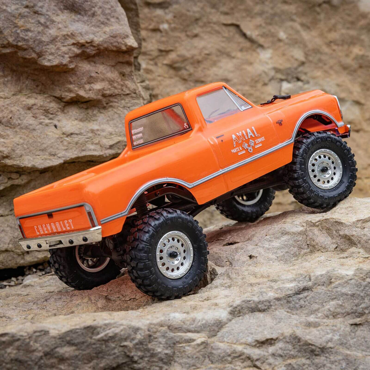 Axial 1/24 SCX24 1967 Chevrolet C10 4X4 RTR Brushed Rock Crawler Orange