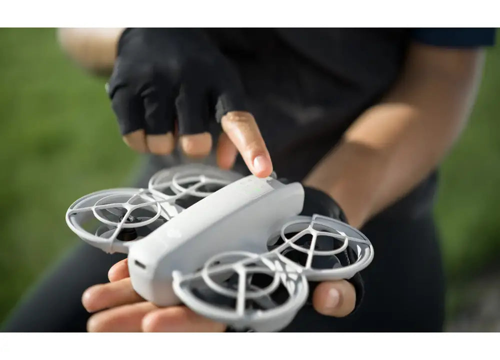 DJI Neo Drohne